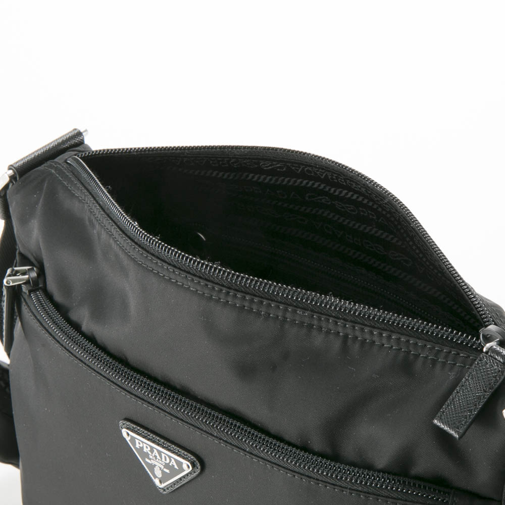 プラダ PRADA ReNylon 前ポケット付き ファスナーショルダーバッグ 1BC421 RV44 D1M【FITHOUSE ONLINE SHOP】
