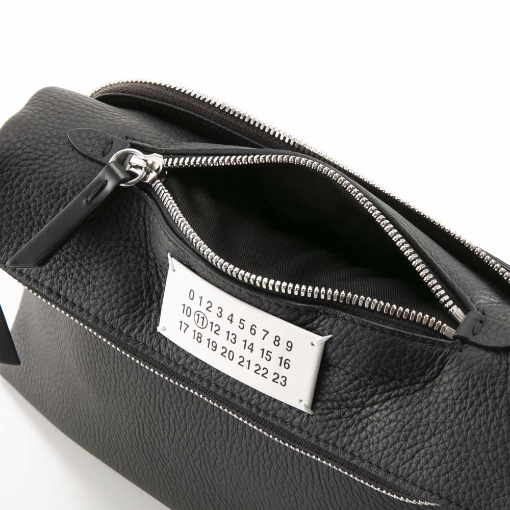 メゾンマルジェラ Maison Margiela ショルダーバッグ SOFT 5AC MULTIFUNCTION SM BAG SB1WG0003-P4746【FITHOUSE ONLINE SHOP】