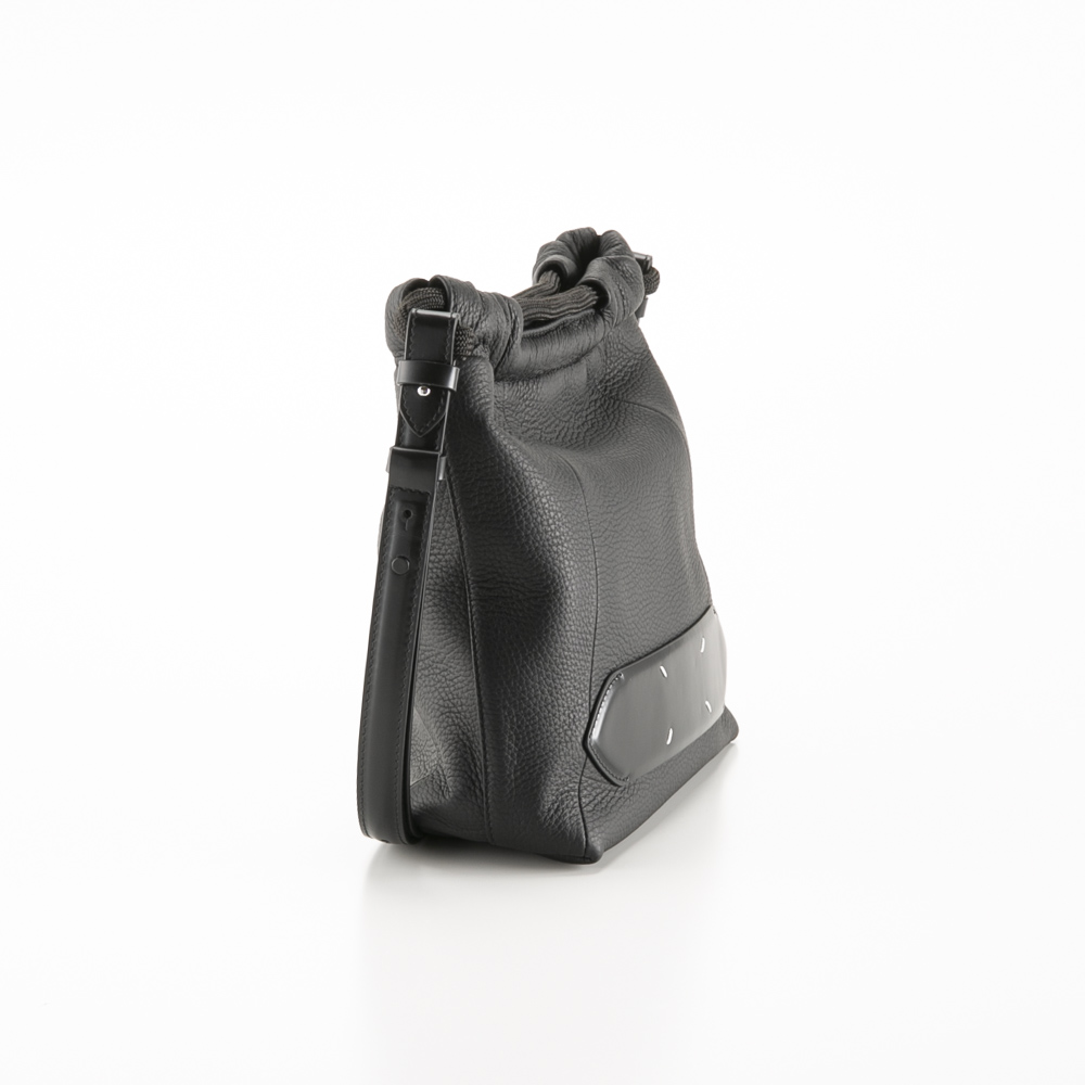 メゾンマルジェラ Maison Margiela SOFT 5AC DRAWSTRING SM ショルダーバッグ SB1WG0044-P4746【FITHOUSE ONLINE SHOP】
