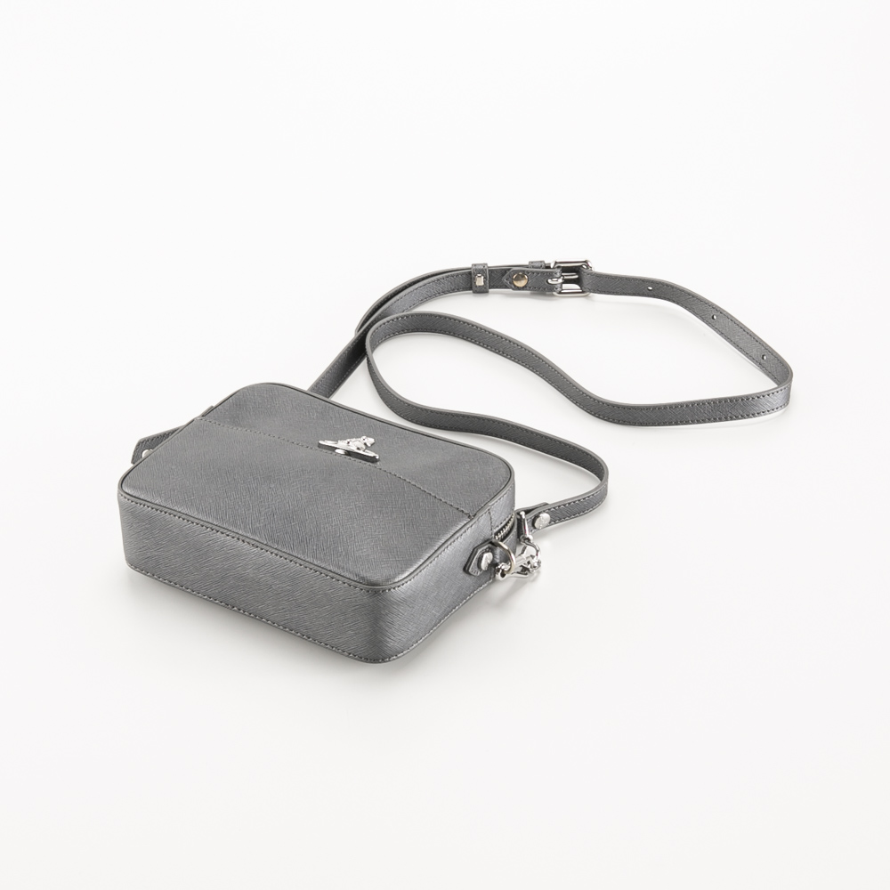 ヴィヴィアンウエストウッド Vivienne Westwood ショルダーバッグ SAFFIANO CAMERA BAG 43030064-41214【FITHOUSE ONLINE SHOP】
