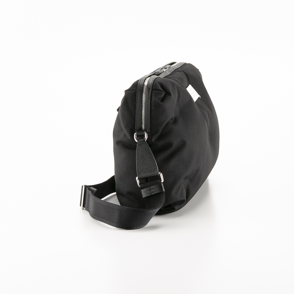 メゾンマルジェラ Maison Margiela ショルダーバッグ GLAM SLAM SPORT COMPUTER BAG SB2WG0009-P1511【FITHOUSE ONLINE SHOP】