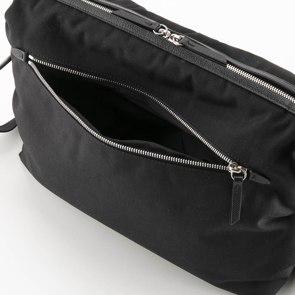 メゾンマルジェラ Maison Margiela ショルダーバッグ GLAM SLAM SPORT COMPUTER BAG SB2WG0009-P1511【FITHOUSE ONLINE SHOP】