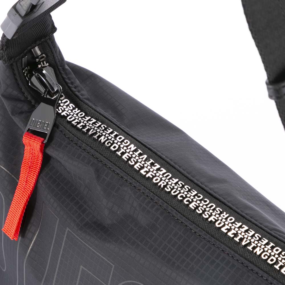 ディーゼル DIESEL ショルダーバッグ ZIP-D CROSSBODY BAG X X10315P6872【FITHOUSE ONLINE SHOP】