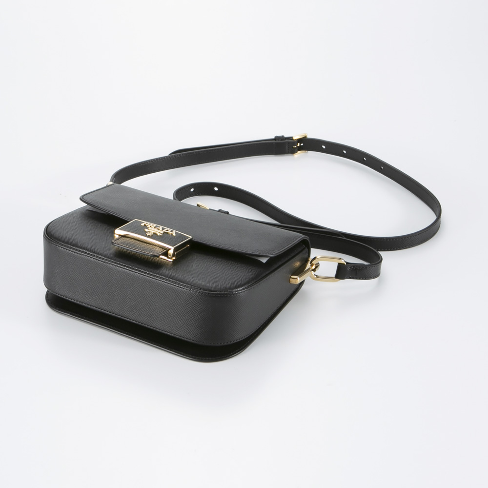 プラダ PRADA ショルダーバッグ SAFFIANO LUX EMBLEMEｼｮﾙﾀﾞｰ/NERO 