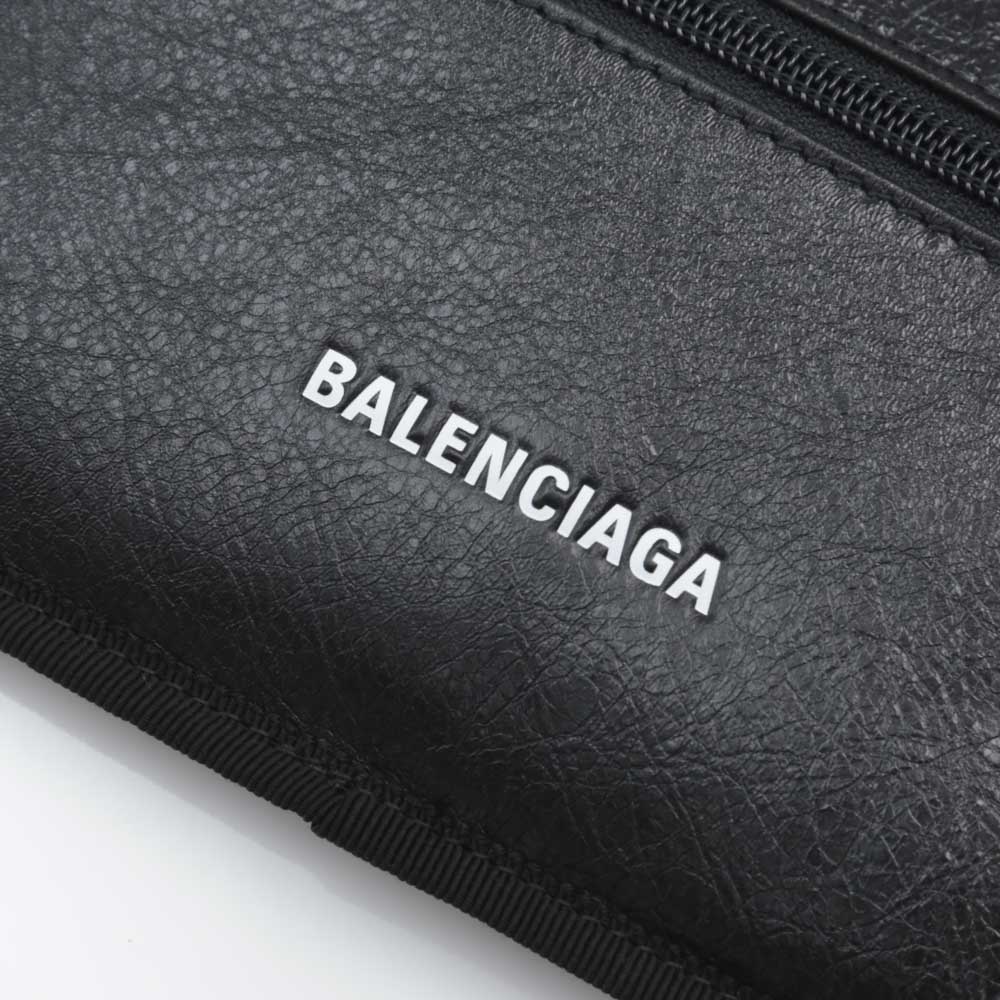 バレンシアガ BALENCIAGA ボディバッグ・ウエストポーチ WEEKEND 