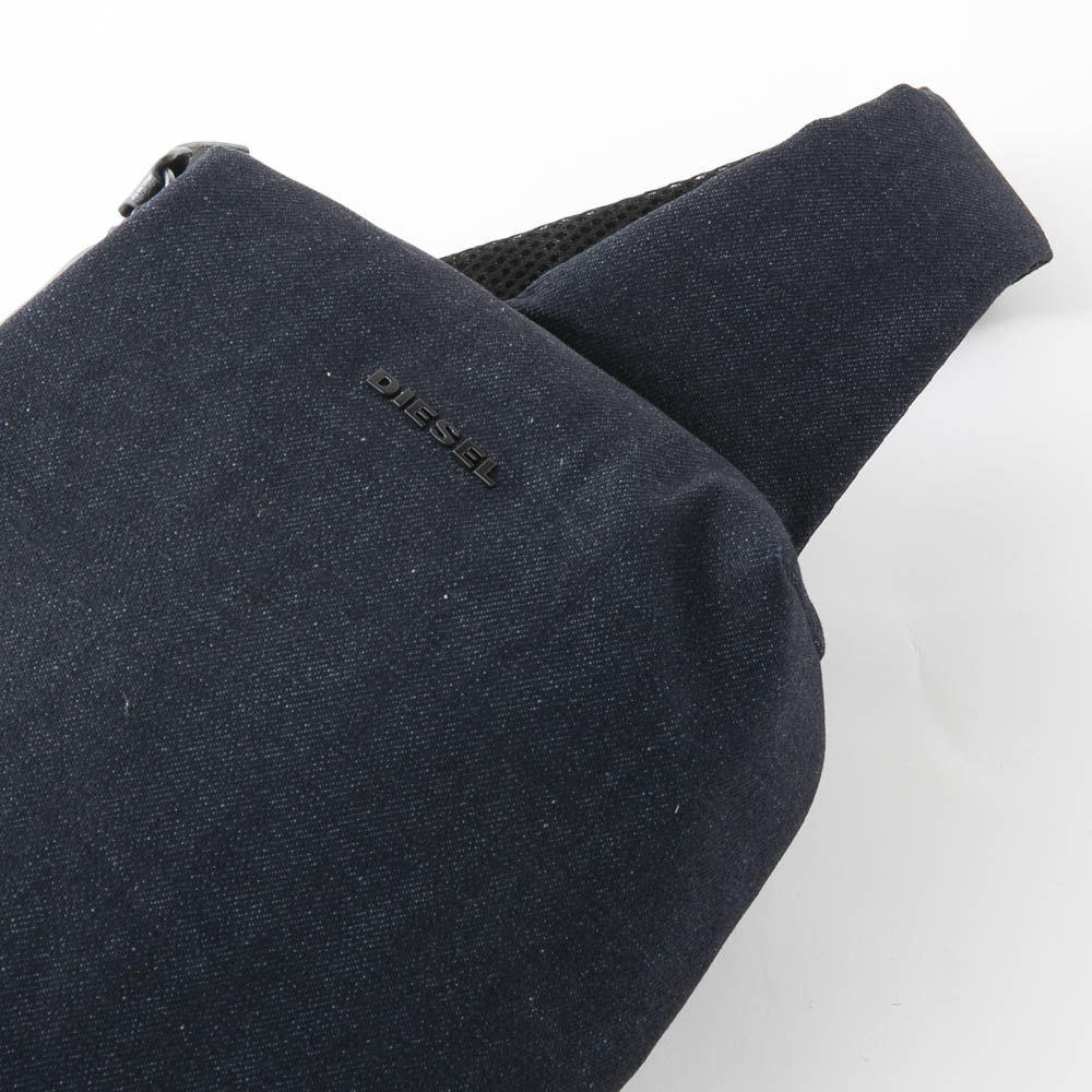 ◾︎未使用 タグ付◾︎ ディーゼル D-SUBTORYAL DENIM MO バッグ DIESEL□D-SUBTORYAL DENIM MO□ボディーバッグディーゼル