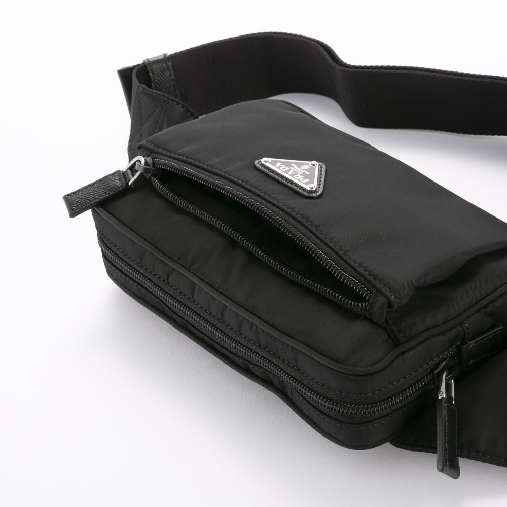 プラダ PRADA ReNylon+SAFFIANO 前ZIP付き クロスボディ 2VL977 2DMG WOO【FITHOUSE ONLINE SHOP】