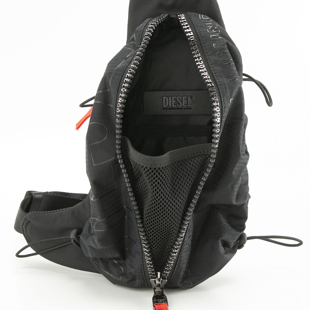 ☆ ディーゼル DIESEL ボディバッグ ZIP-D CROSSBODY X クロスボディ X10054P6872【FITHOUSE ONLINE SHOP】