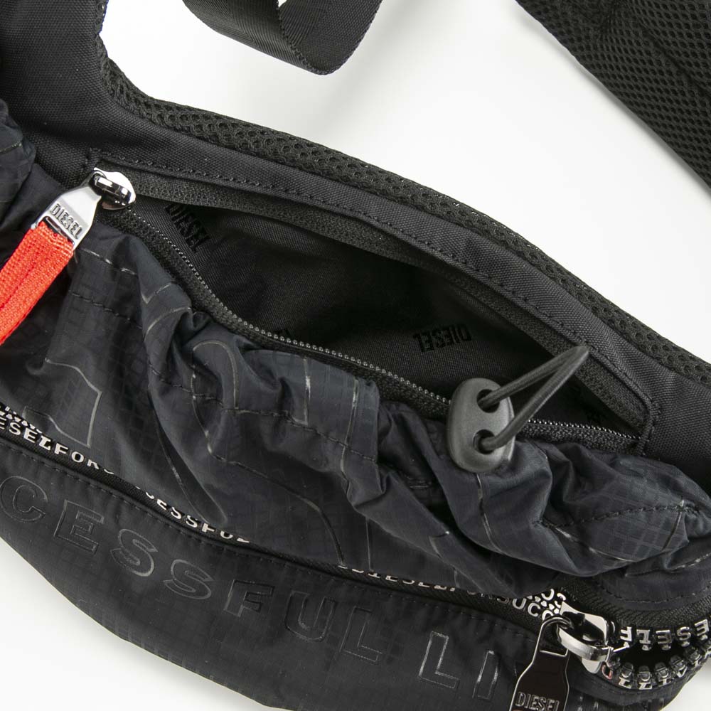 ☆ ディーゼル DIESEL ボディバッグ ZIP-D CROSSBODY X クロスボディ X10054P6872【FITHOUSE ONLINE SHOP】