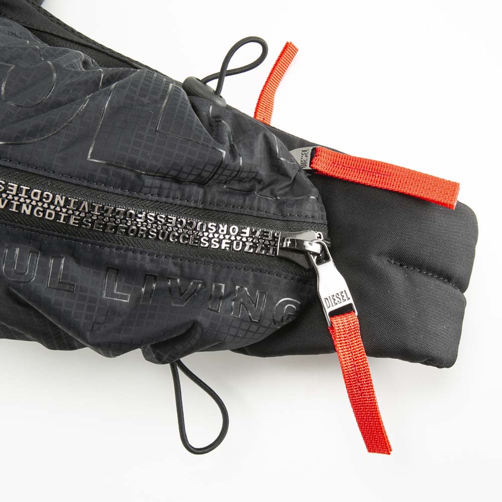 ☆ ディーゼル DIESEL ボディバッグ ZIP-D CROSSBODY X クロスボディ X10054P6872【FITHOUSE ONLINE SHOP】