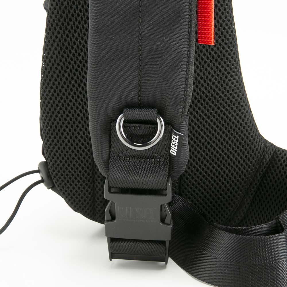 ☆ ディーゼル DIESEL ボディバッグ ZIP-D CROSSBODY X クロスボディ X10054P6872【FITHOUSE ONLINE SHOP】