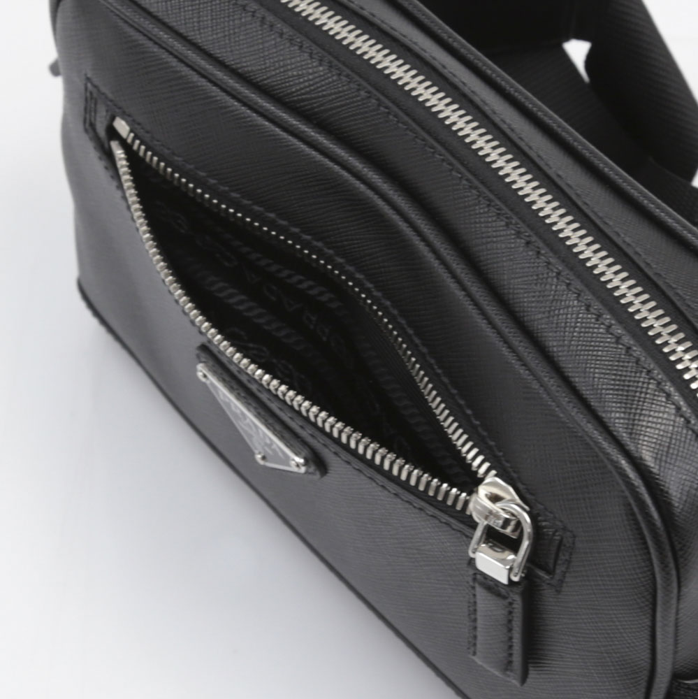 プラダ PRADA ボディバッグ・ウエストポーチ SAF.TRAVEL レザーボディ プラダ PRADA ボディバッグ・ウエストポーチ SAF.TRAVEL レザーボディ