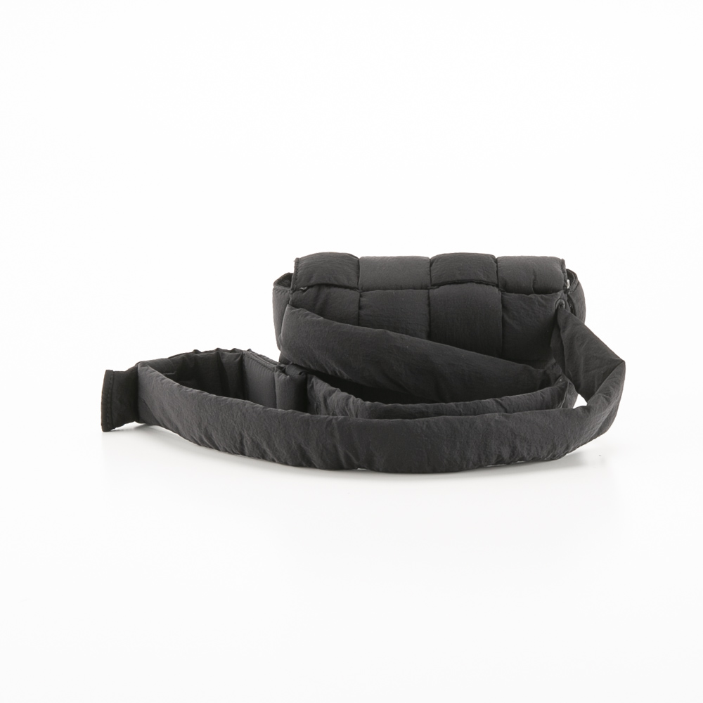 ボッテガヴェネタ BOTTEGA VENETA パデッド カセット ミニベルトバッグ 679763VBO80【FITHOUSE ONLINE SHOP】