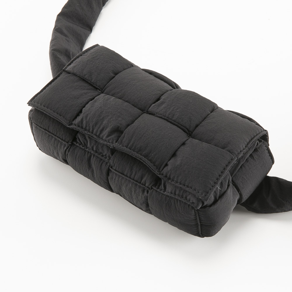 ボッテガヴェネタ BOTTEGA VENETA パデッド カセット ミニベルトバッグ 679763VBO80【FITHOUSE ONLINE SHOP】