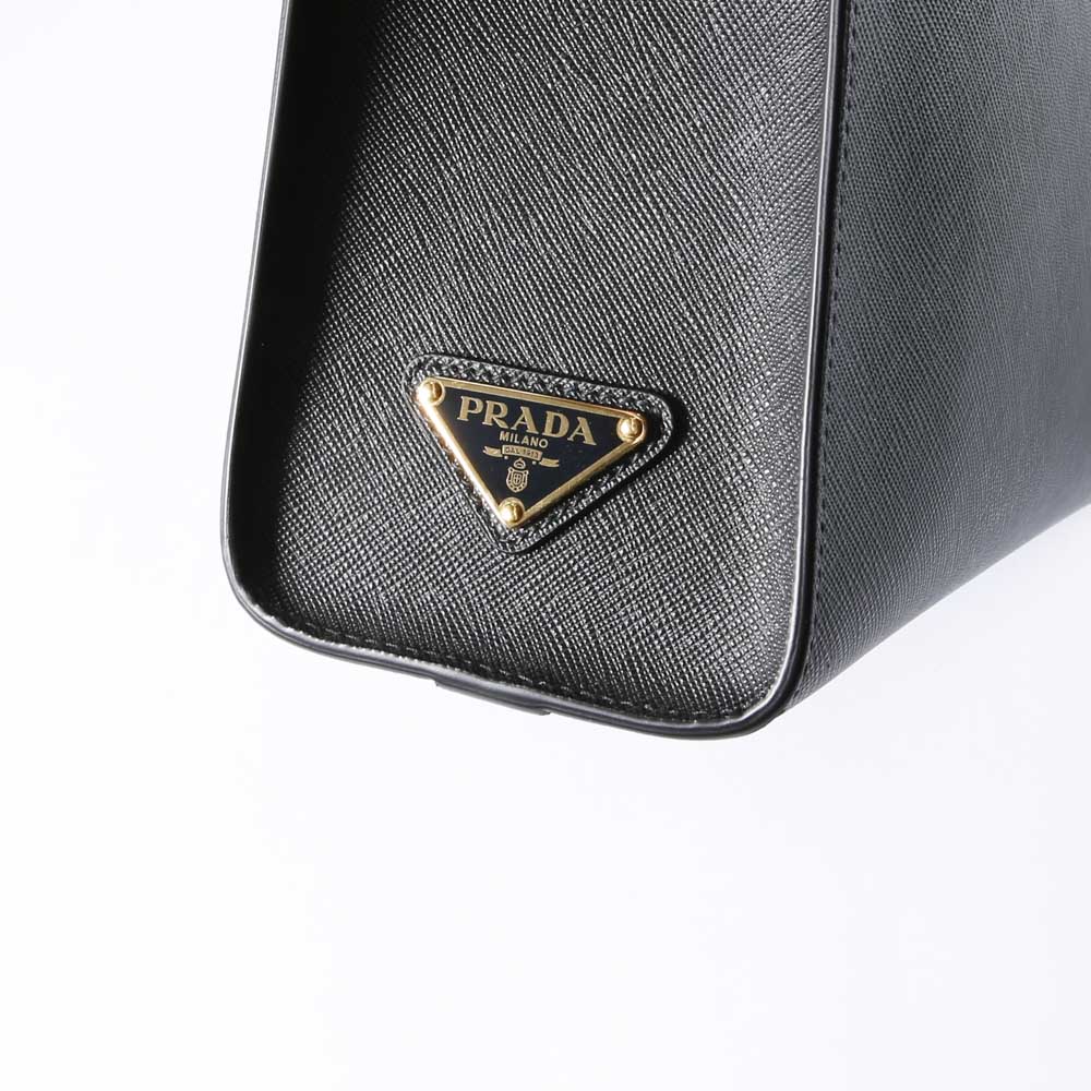 プラダ PRADA ハンド・トートバッグ SAFFIANO LUX MEDIUM エンボスロゴ 