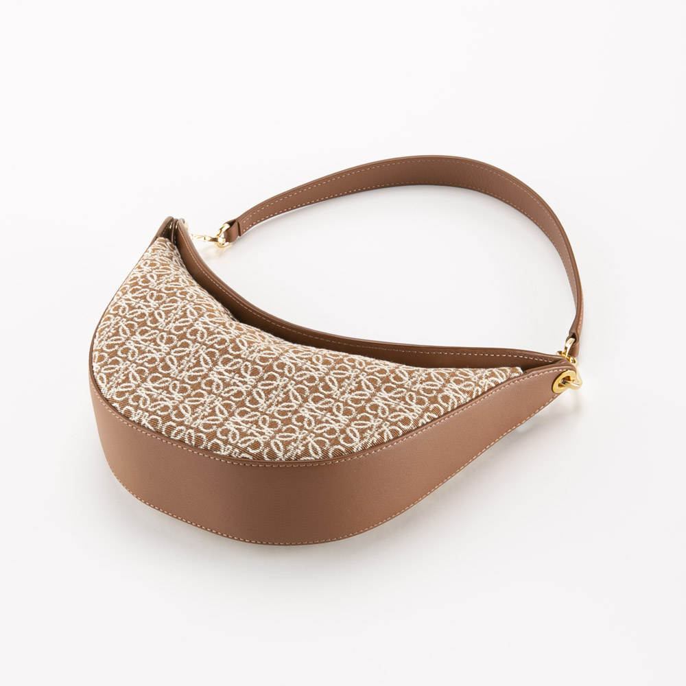 ロエベ LOEWE ショルダーバッグ LUNA SMALL ANAGRAM BAG A923PM1X02【FITHOUSE ONLINE SHOP】