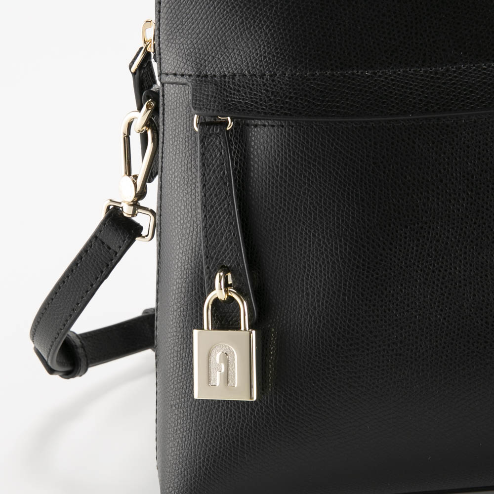 フルラ FURLA ハンド・トートバッグ PIPER M DOME 前ポケット SD付/ONYX WB01285-ARE000【FITHOUSE ONLINE SHOP】