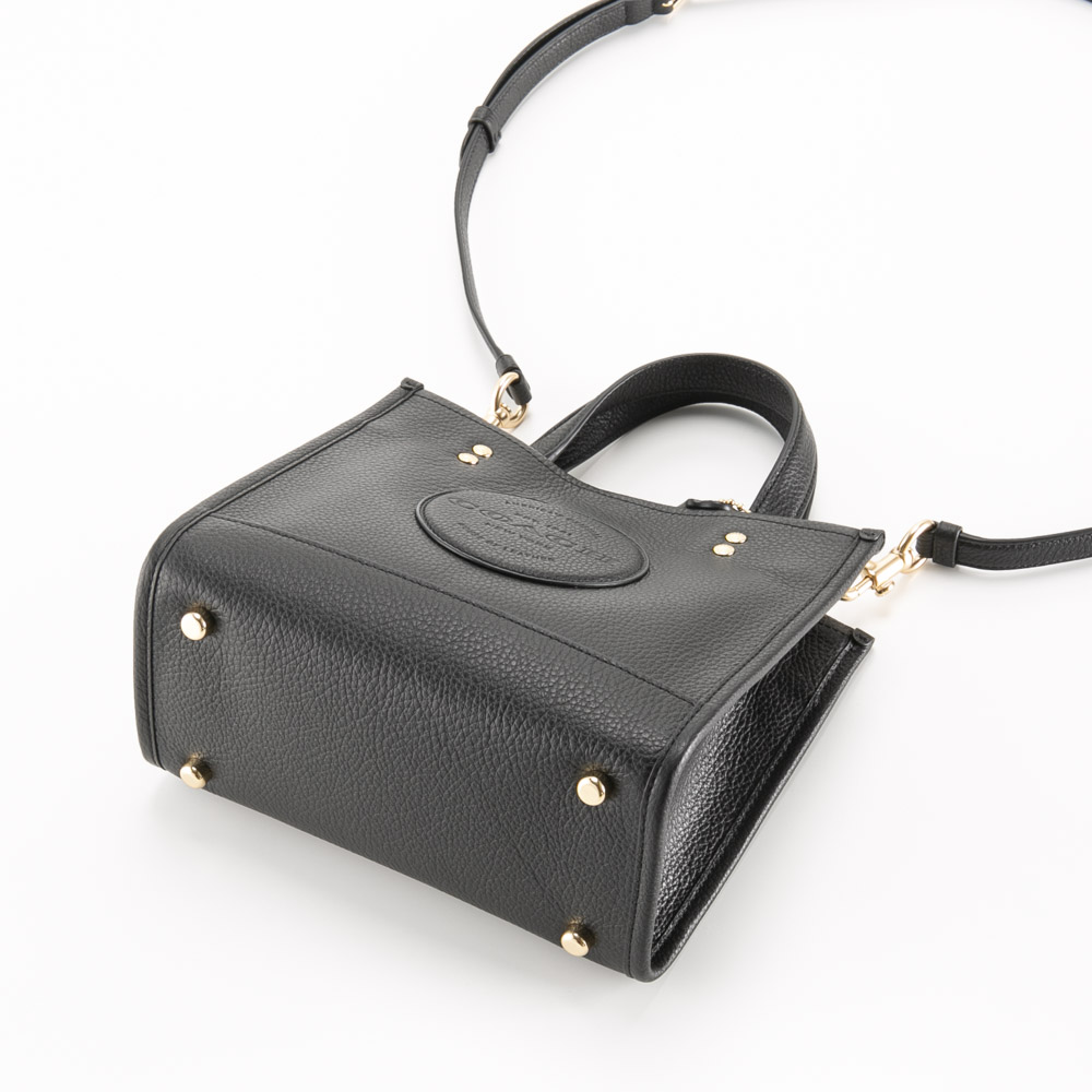COACH デンプシー トート 22 ウィズ コーチ パッチ C5268