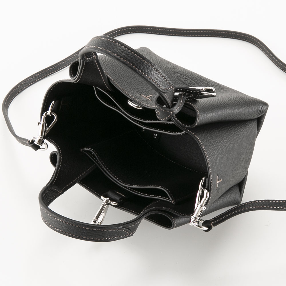 トッズ TOD'S レザーマイクロバッグ Tタイムレス メタルペンダント SD付きハンドバッグ XBWAPAFL000-QRI【FITHOUSE ONLINE SHOP】