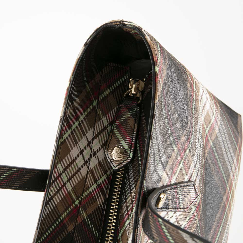 ヴィヴィアンウエストウッド Vivienne Westwood ハンド・トート