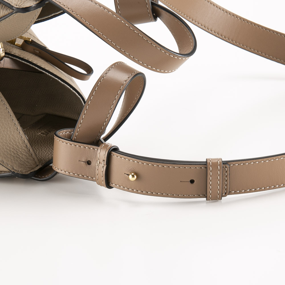 ロエベ LOEWE ハンド・トートバッグ COMPACT HAMMOCK コンパクト ハンモック A538H13X03【FITHOUSE ONLINE SHOP】