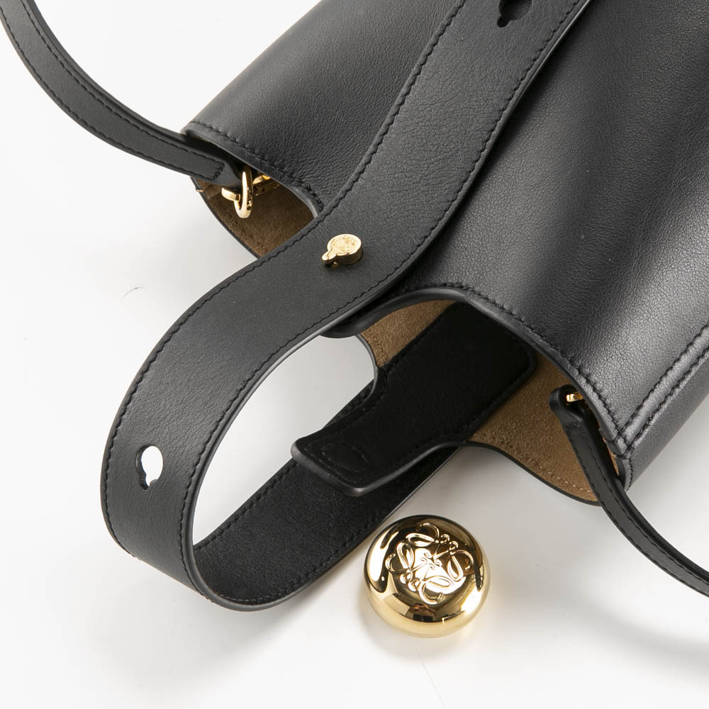 ロエベ LOEWE ハンド・トートバッグ PEBBLE BUCKET MINI ペブル バケット ミニ AANBBBMX01【FITHOUSE ONLINE SHOP】