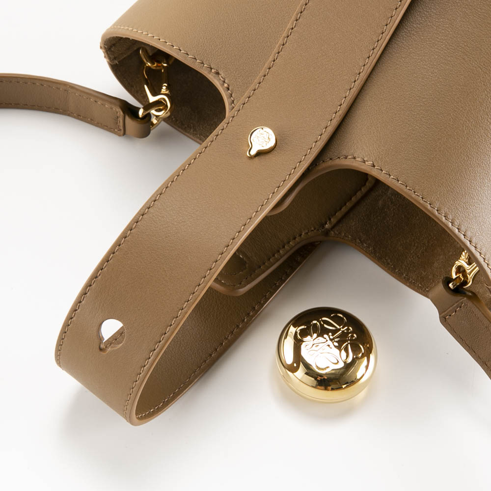 ロエベ LOEWE ハンド・トートバッグ PEBBLE BUCKET MINI ペブル バケット ミニ AANBBBMX01【FITHOUSE ONLINE SHOP】