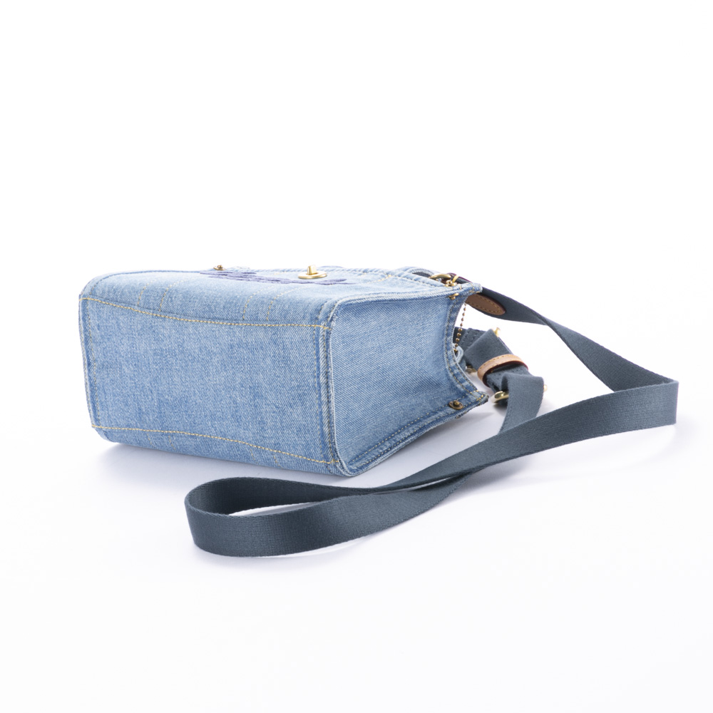 コーチ COACH トートバッグ ロゴカーゴトート 20 デニム CZ098【FITHOUSE ONLINE SHOP】