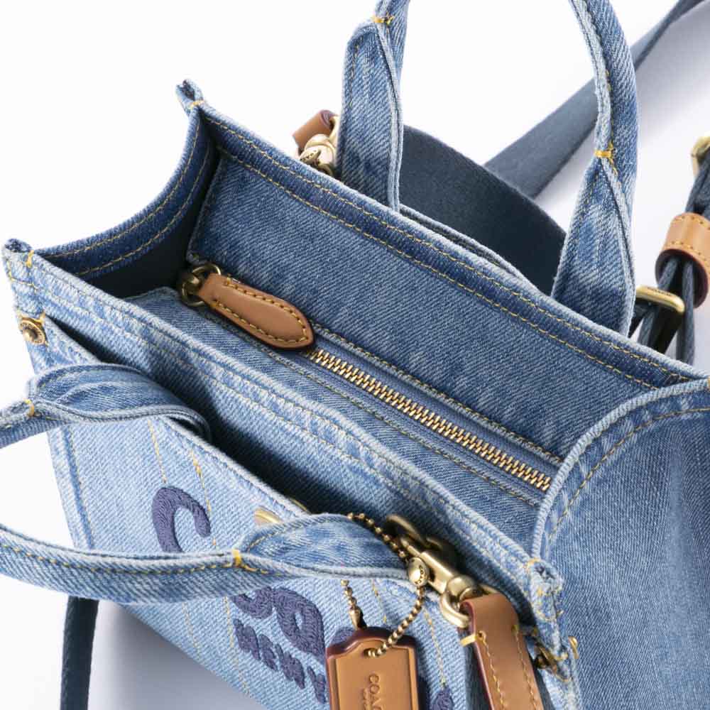 コーチ COACH トートバッグ ロゴカーゴトート 20 デニム CZ098【FITHOUSE ONLINE SHOP】