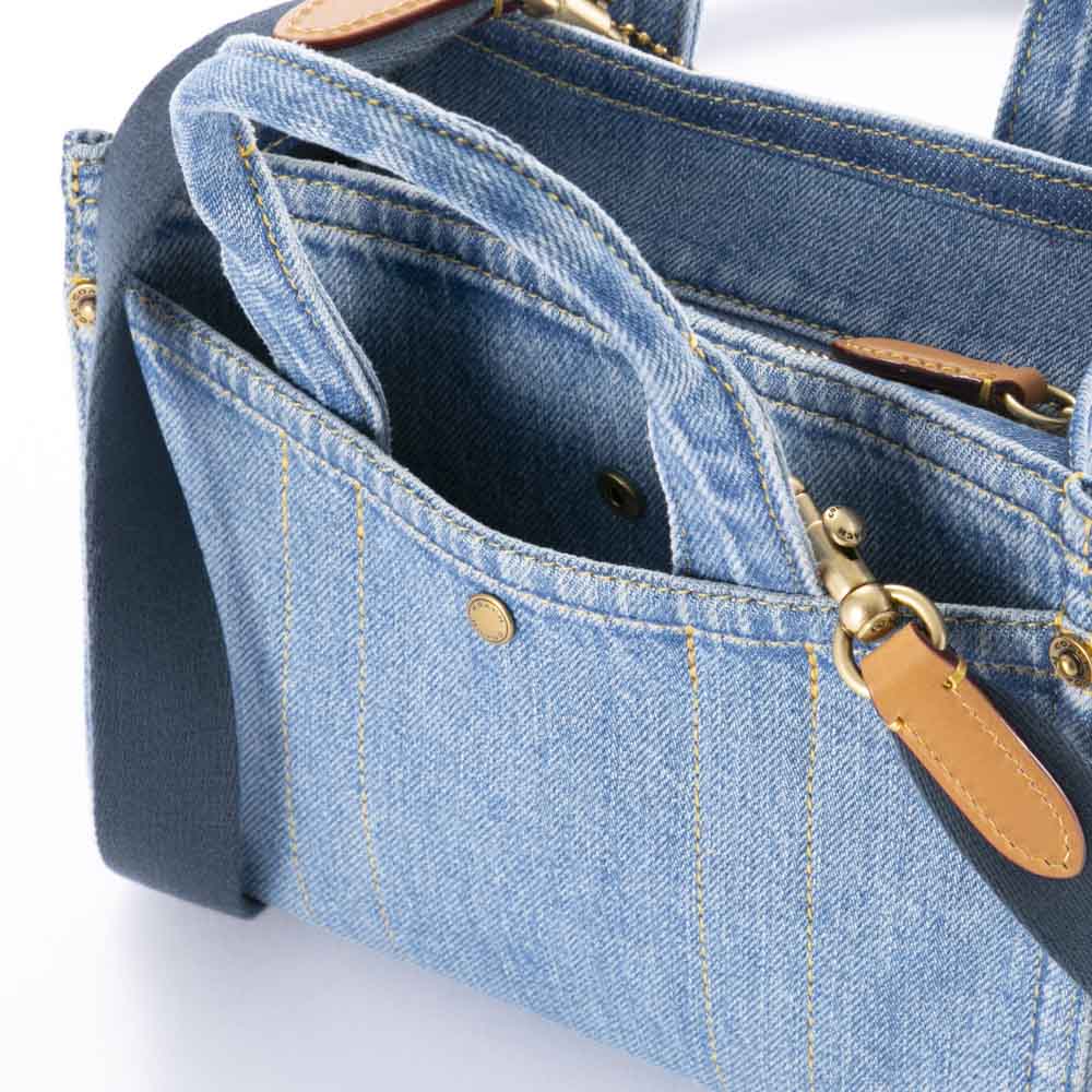 コーチ COACH トートバッグ ロゴカーゴトート 20 デニム CZ098【FITHOUSE ONLINE SHOP】