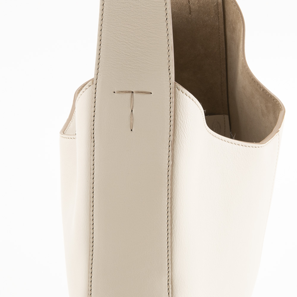 トッズ TOD'S ショルダーバッグ Di バッグ レザー ホーボー スモール XBWDBSR9200 YAT【FITHOUSE ONLINE SHOP】