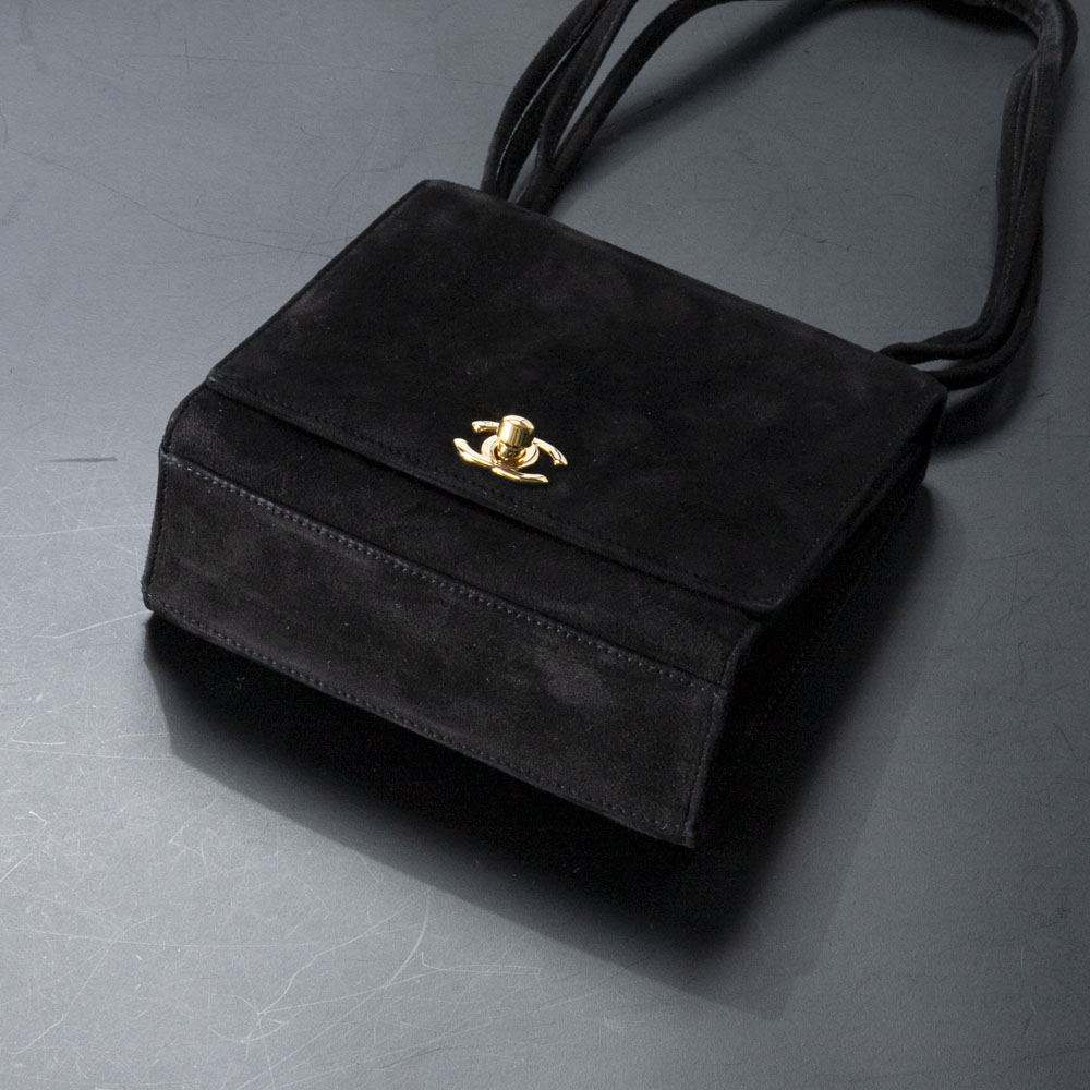 ヴィンテージ・中古】シャネル CHANEL スエードフラップミニワン 
