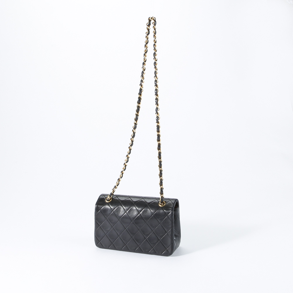 【ヴィンテージ・中古】シャネル CHANEL ラムスキンターンロックフルフラップマトラッセショルダーバッグ【FITHOUSE ONLINE SHOP】