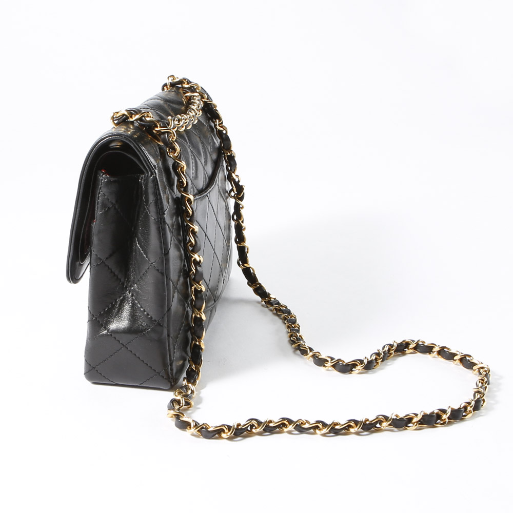 ヴィンテージ・中古】シャネル CHANEL パリ限定マトラッセショルダー 