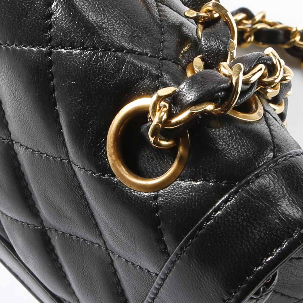 ヴィンテージ・中古】シャネル CHANEL パリ限定マトラッセショルダー 