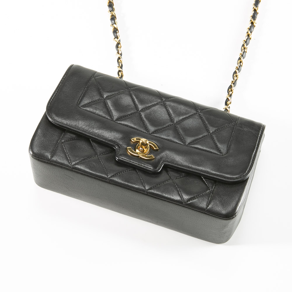 ヴィンテージ・中古】シャネル CHANEL ショルダーバッグ ラムスキン ...