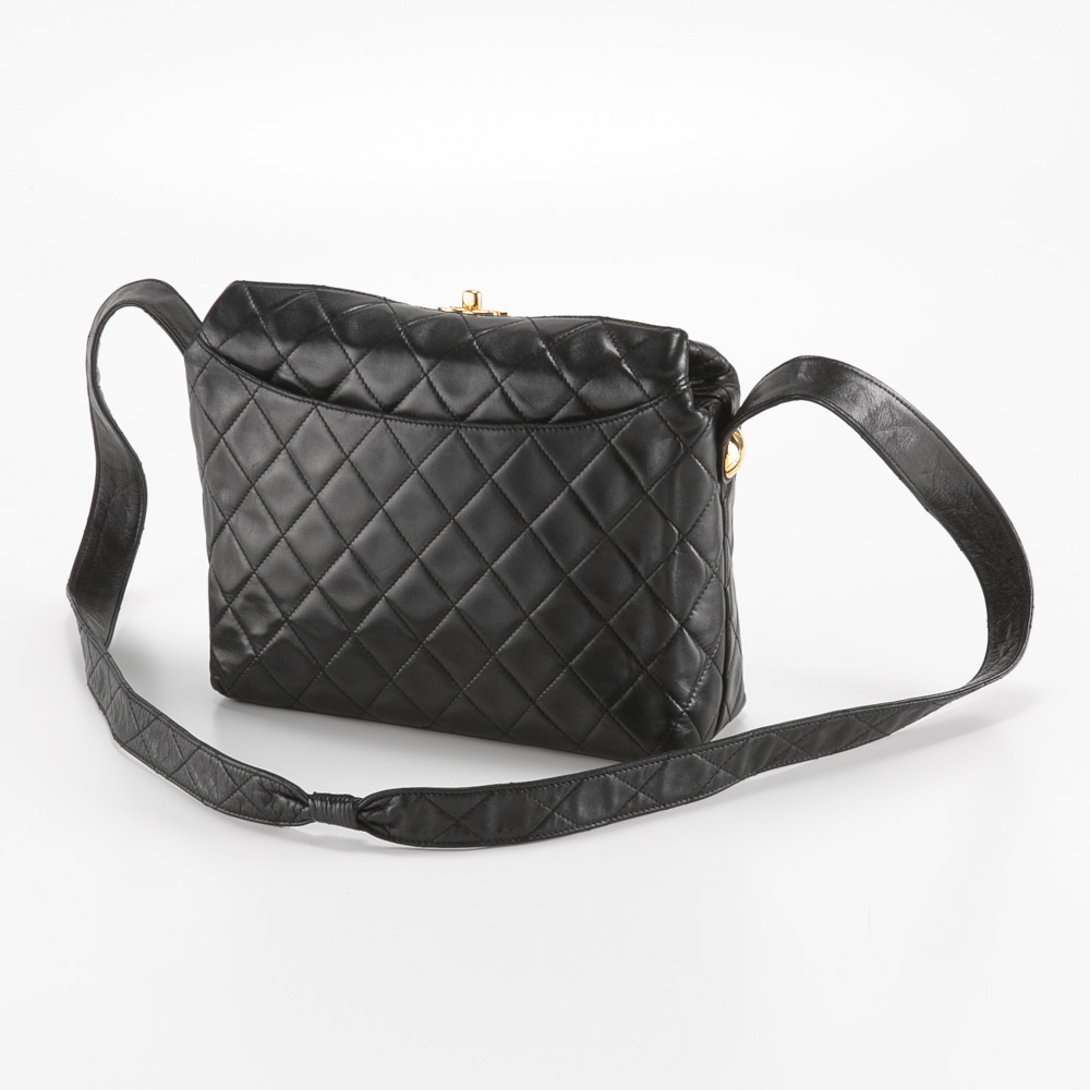 ヴィンテージ・中古】シャネル CHANEL キルティングターンロック 
