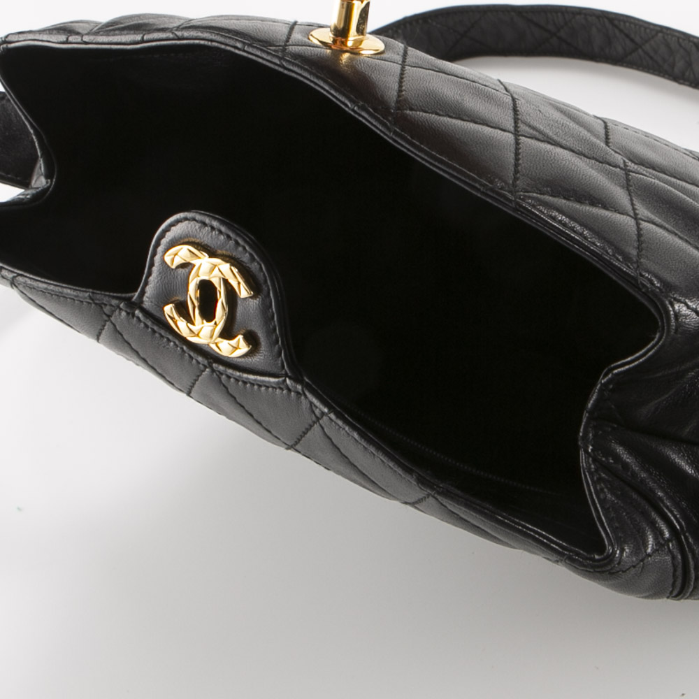 ヴィンテージ・中古】シャネル CHANEL キルティングターンロック 