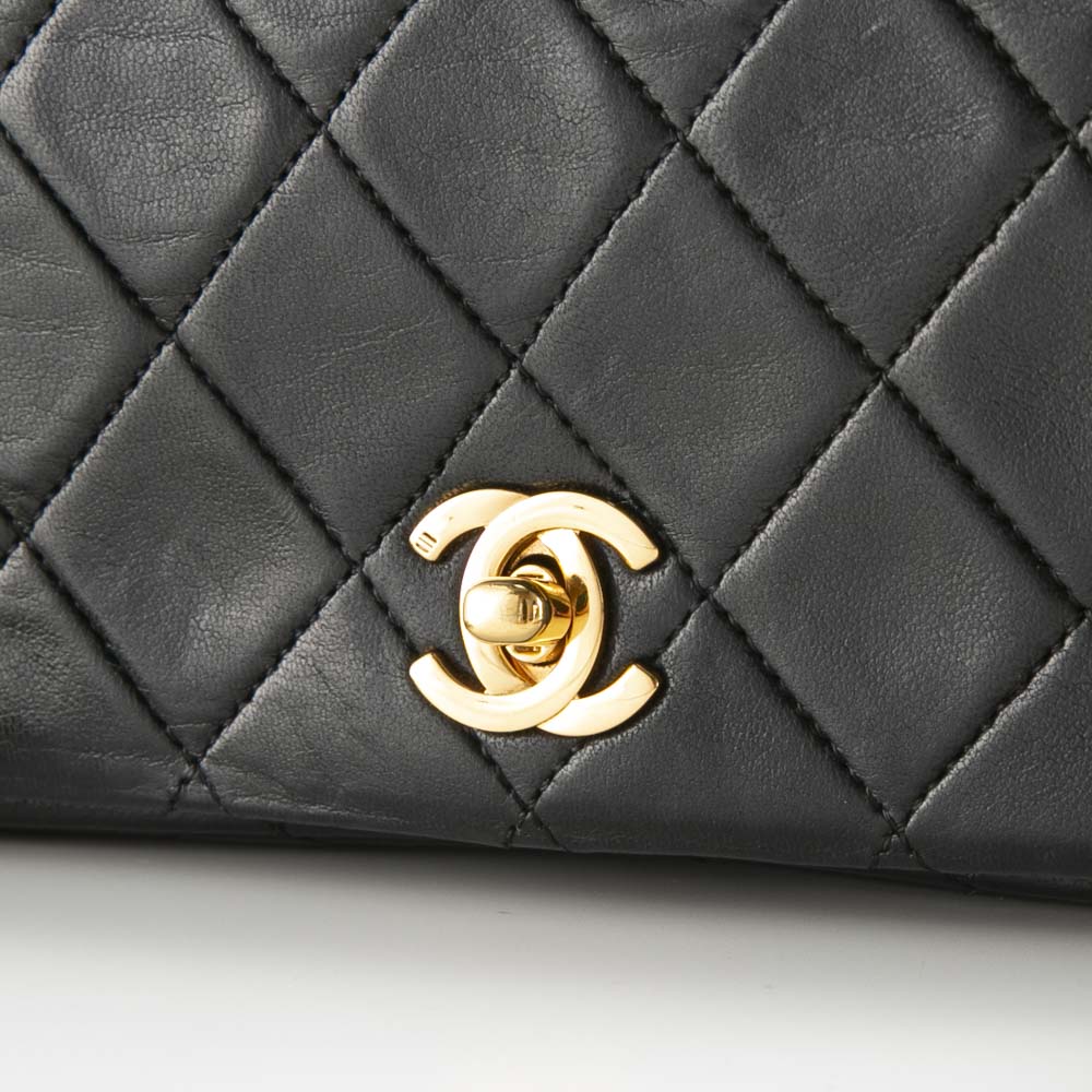 【ヴィンテージ・中古】シャネル CHANEL ラムスキンターンロックフルフラップマトラッセショルダーバッグ【FITHOUSE ONLINE SHOP】