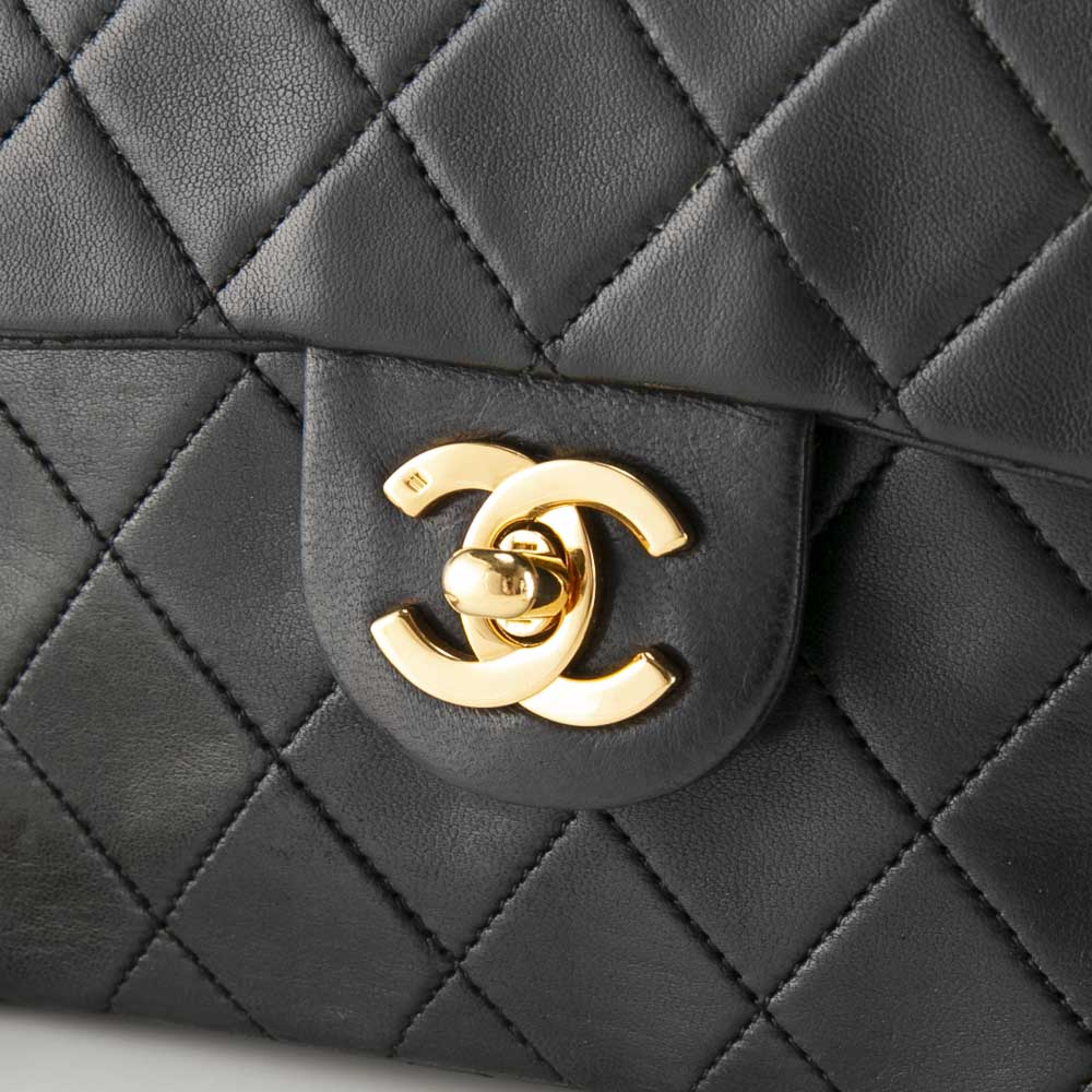 ヴィンテージ・中古】シャネル CHANEL ラムスキンミニマトラッセ