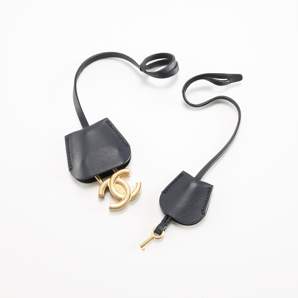 【ヴィンテージ・中古】シャネル CHANEL ショルダーバッグ CCフィリグリー スモール バニティバッグ A93342【FITHOUSE ONLINE SHOP】