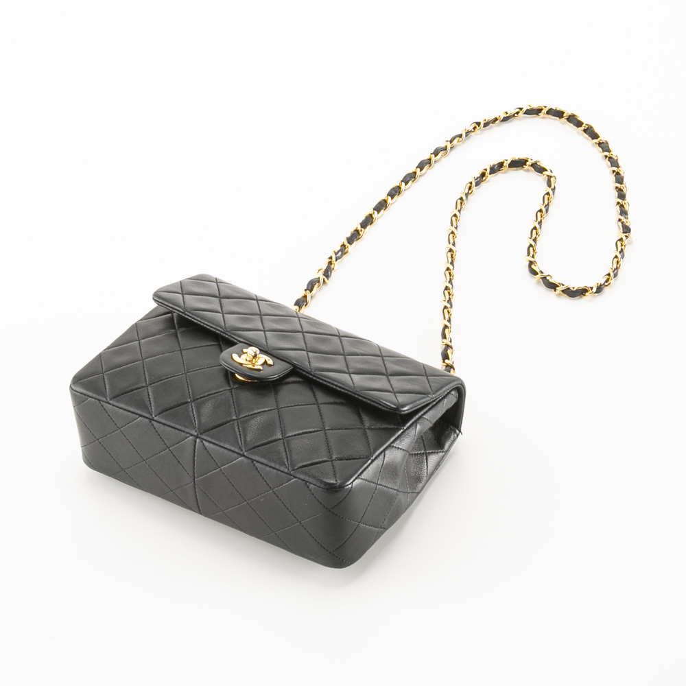 【ヴィンテージ・中古】シャネル CHANEL ラムスキン ミニマトラッセ フラップライン ストレート ショルダーバッグ A01163【FITHOUSE ONLINE SHOP】