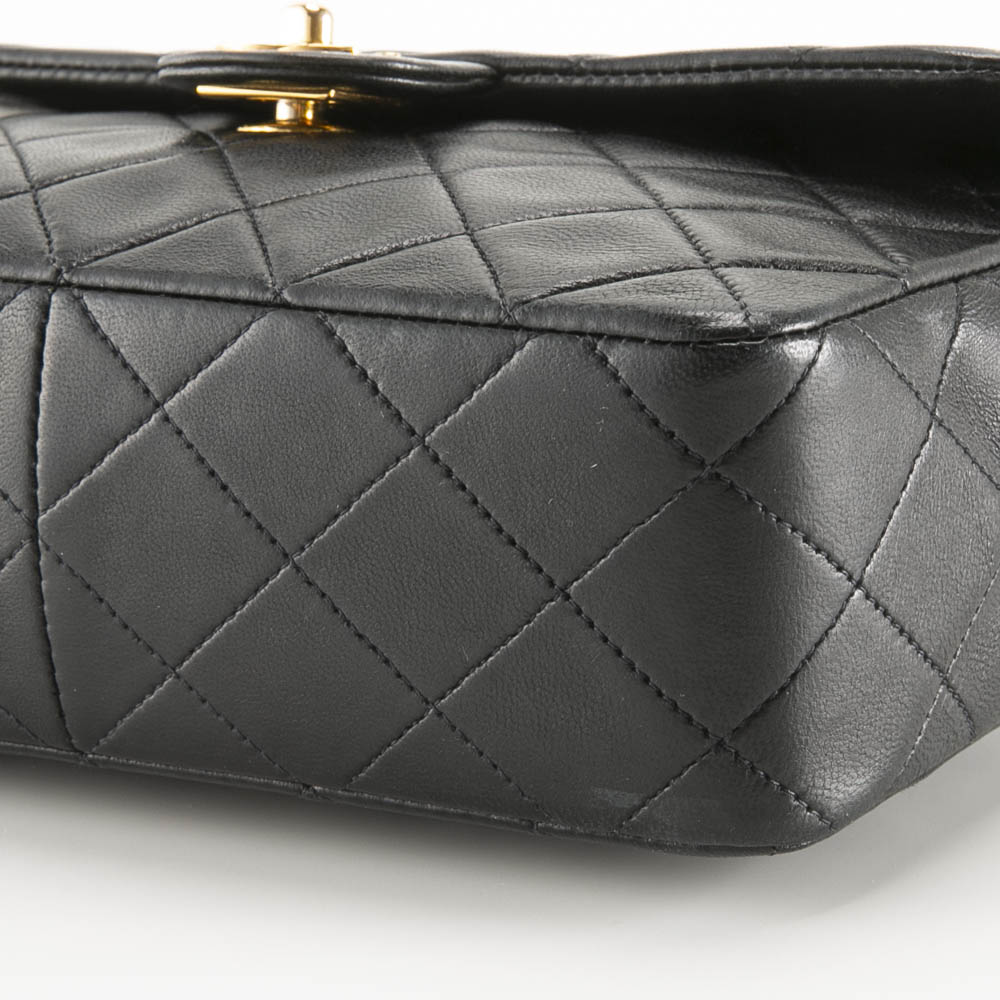【ヴィンテージ・中古】シャネル CHANEL ラムスキン ミニマトラッセ フラップライン ストレート ショルダーバッグ A01163【FITHOUSE ONLINE SHOP】