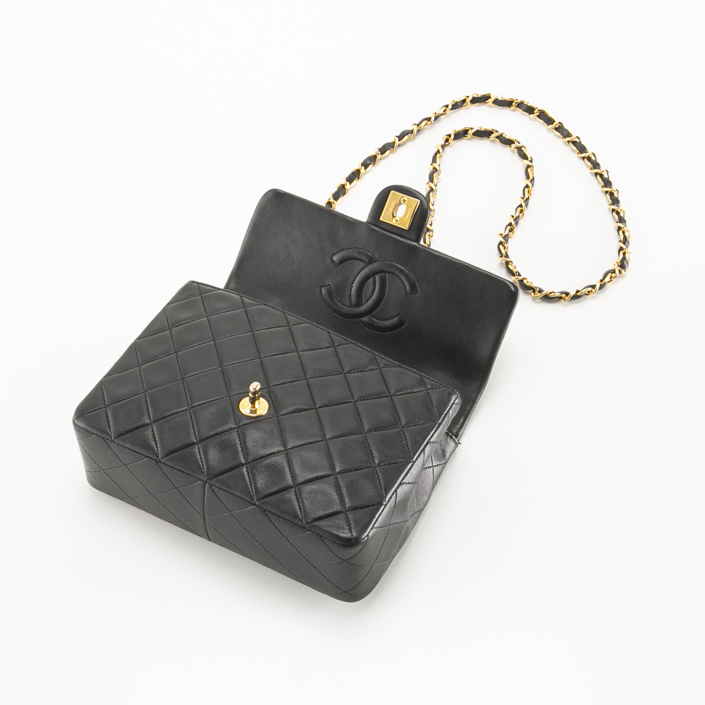 【ヴィンテージ・中古】シャネル CHANEL ラムスキン ミニマトラッセ フラップライン ストレート ショルダーバッグ A01163【FITHOUSE ONLINE SHOP】