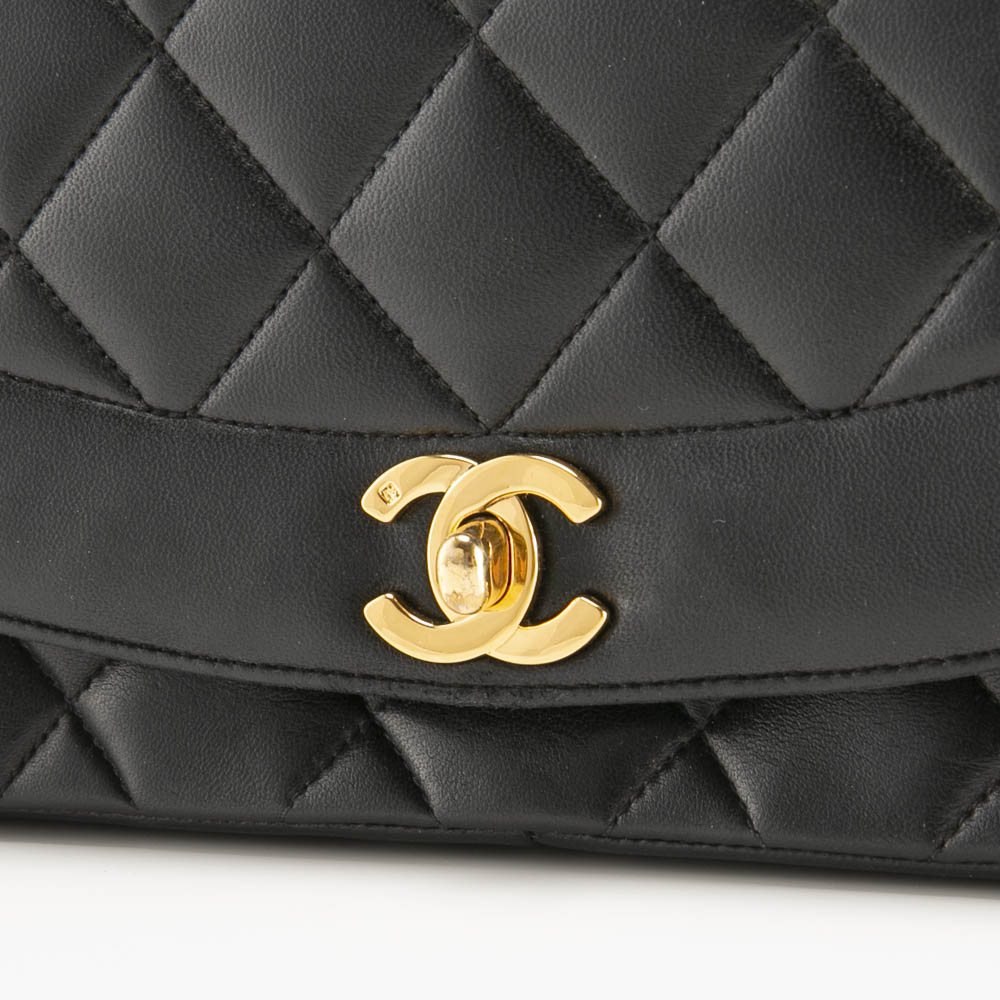 【ヴィンテージ・中古】シャネル CHANEL ダイアナフラップ チェーンショルダーバッグ A01165【FITHOUSE ONLINE SHOP】