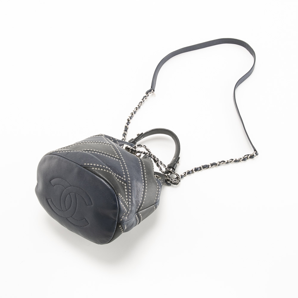 【ヴィンテージ・中古】シャネル CHANEL スタッズ巾着ショルダーバッグ【FITHOUSE ONLINE SHOP】