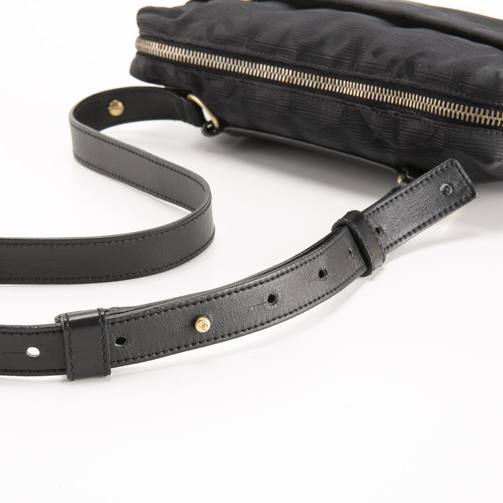 【ヴィンテージ・中古】シャネル CHANEL ニュートラベルライン ポシェット【FITHOUSE ONLINE SHOP】