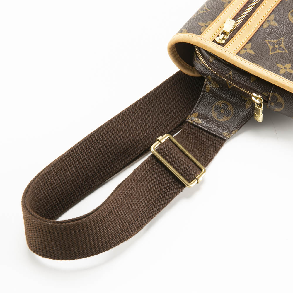 【ヴィンテージ・中古】ルイ･ヴィトン LOUIS VUITTON ボディバッグ モノグラム バムバッグ ボスフォール M40108【FITHOUSE ONLINE SHOP】