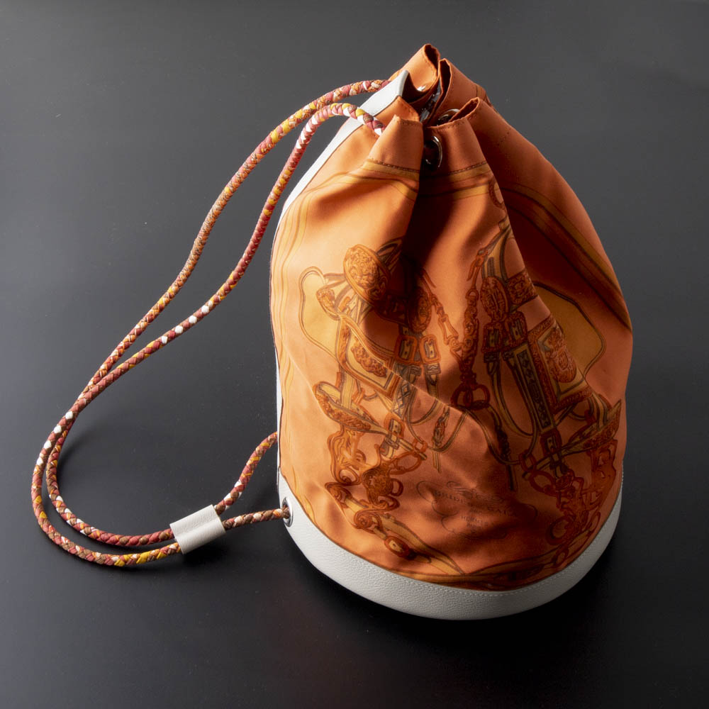 店舗良い HERMES エルメス Q刻印 ソワクール22 ショルダーバッグ 巾着