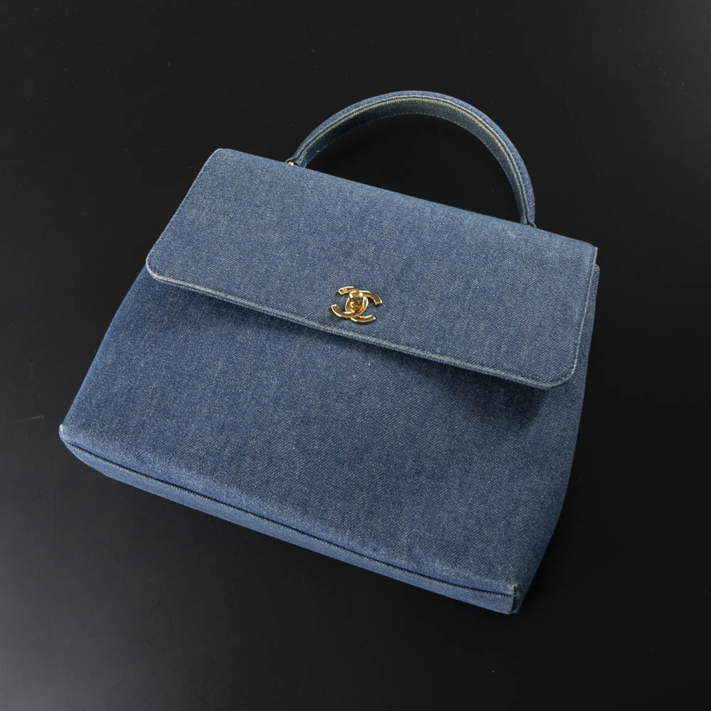 ヴィンテージ 中古 シャネル Chanel ハンド トートバッグ デニムカムセケリー型 A Fithouse Online Shop フィットハウス公式オンラインショップ Fit House Online Shop ヴィンテージ 中古 シャネル Chanel ハンド トートバッグ デニムカムセケリー型 A Fithouse Online Shop フィットハウス公式オンラインショップ Fit House Online Shop